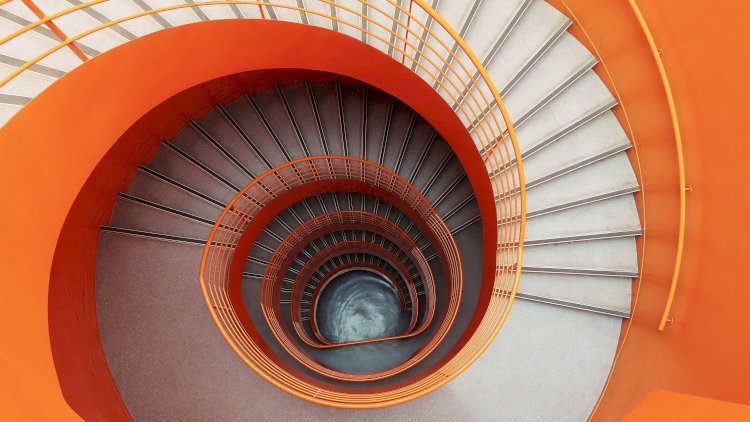 Choisir la forme d'escalier adaptée son intérieur